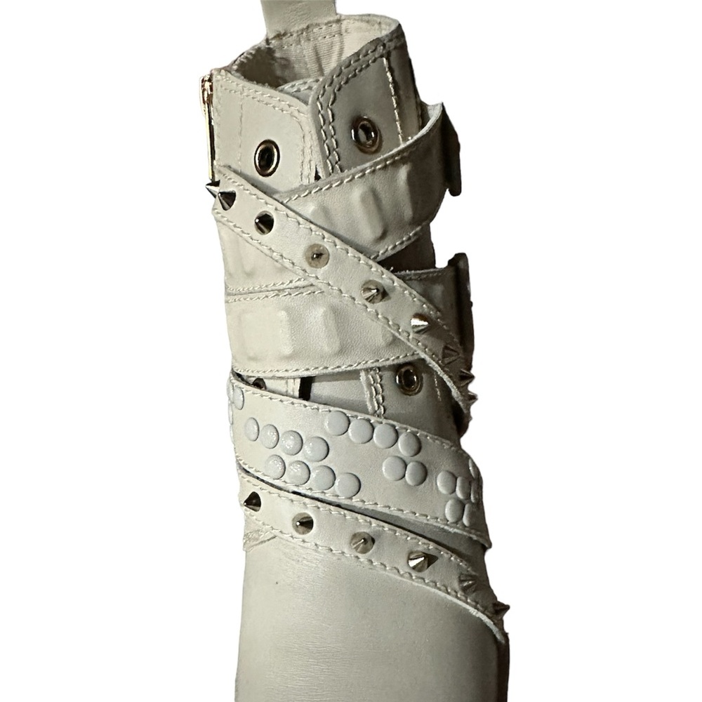 Like New Kelsi Dagger Beige High Heel Ankle Boots | Size 7 - Picture 5 of 8